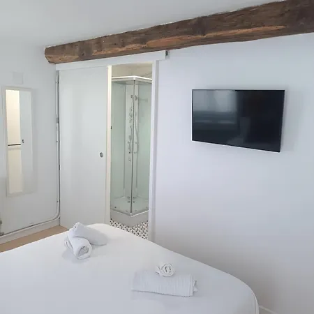 Rin Hotel 2*